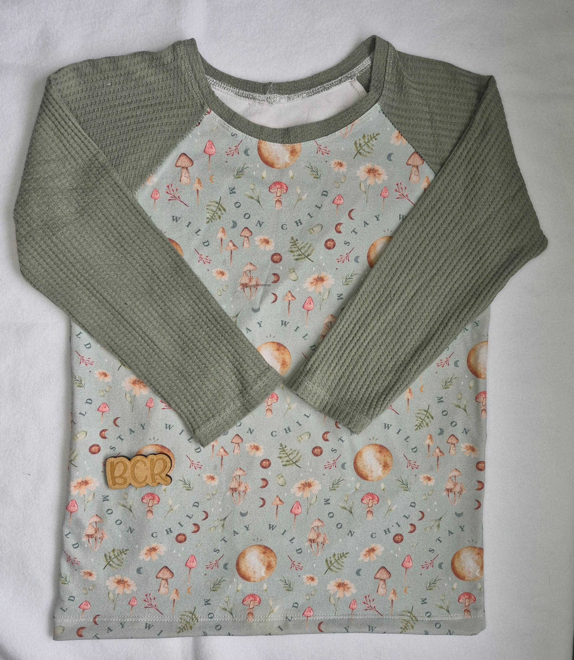 VGUC 6-7y Long Sleeve Raglan - BCR Handmade Organic Clothing