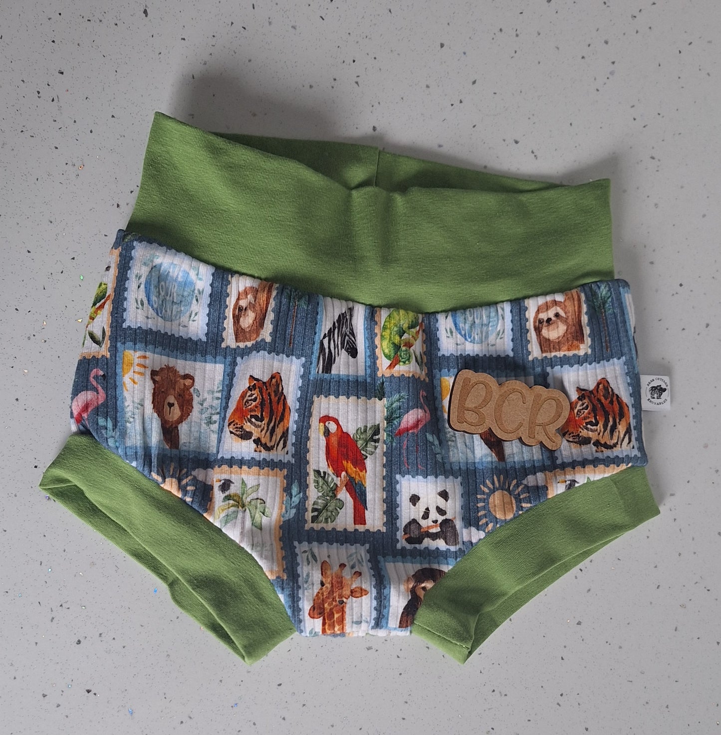 EUC 4-5y Bummies - BCR Handmade Organic Clothing